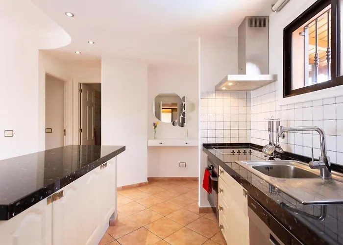 Eden Elite Palace 阿德耶